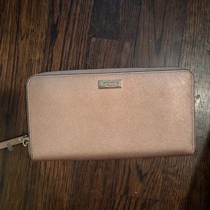 🚨SOLD🚨Kate Spade, Women's, Wallet, EXCELLENT CONDITION *EUC* Color Pink